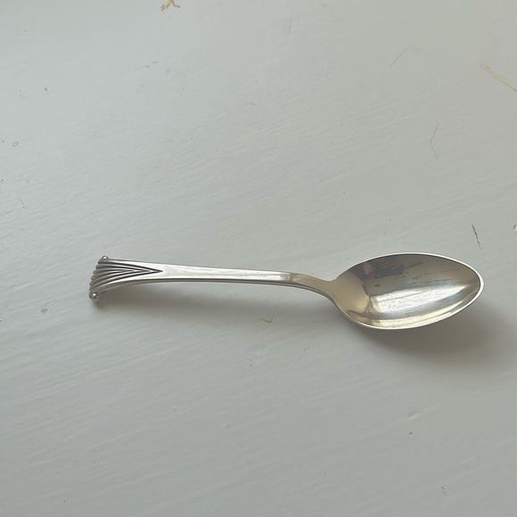 Onslow by Tuttle Sterling Presidents Series Spoon - Picture 2 of 3